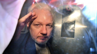 Le d&eacute;fense de Julian Assange se bat pour un dernier recours contre son extradition