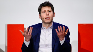 Elon Musk lidera grupo que intenta comprar el control de OpenAI, seg&uacute;n diario