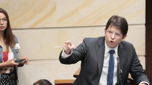Spari su candidato alla presidenza in Colombia, ferito
