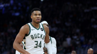 NBA: Theis schl&auml;gt Antetokounmpo bei erstem Saison-Einsatz