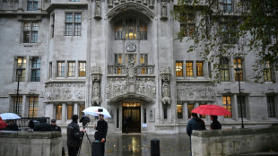 Defini&ccedil;&atilde;o legal de 'mulher' &eacute; baseada no sexo biol&oacute;gico, decide Suprema Corte brit&acirc;nica