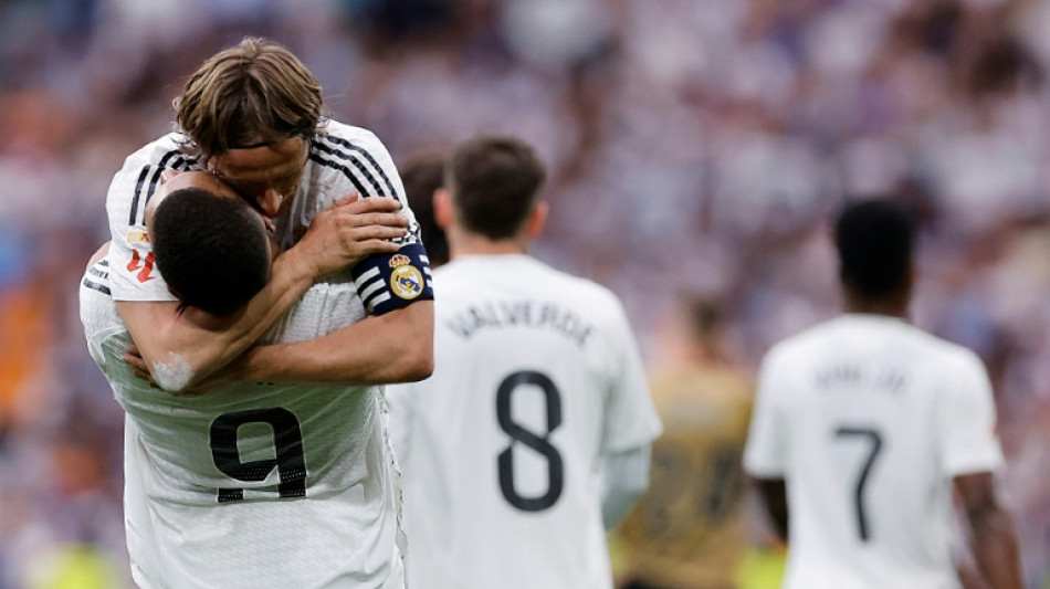 Mbapp&eacute; d&aacute; vit&oacute;ria ao Real Madrid na despedida de Modric e Ancelotti