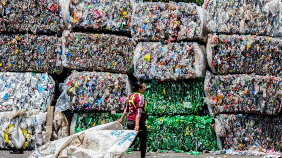 Menos del 10% del plástico es reciclado, critica la OCDE