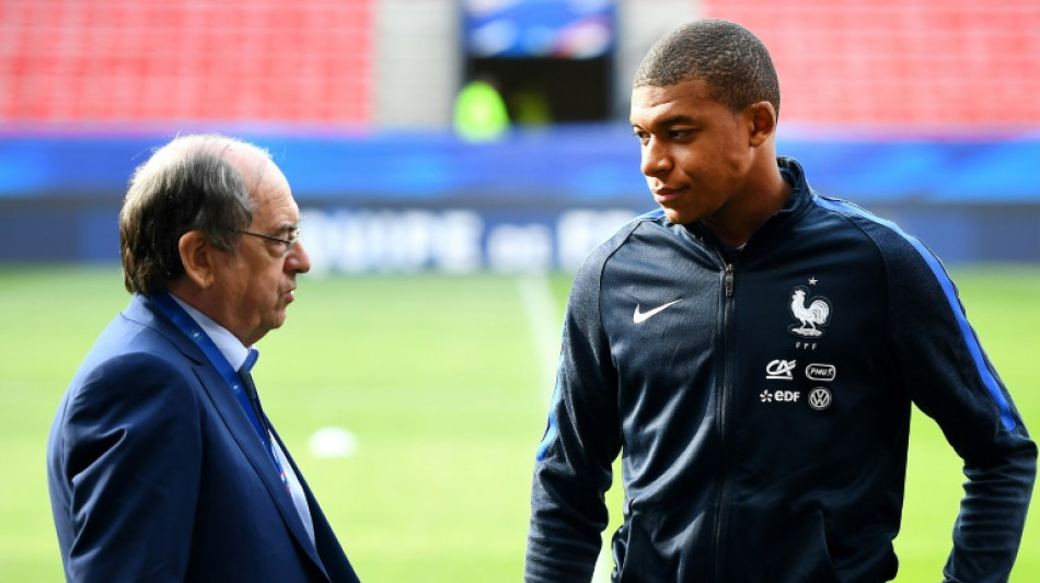 Bleus: sur le racisme, friture sur la ligne entre Mbapp&eacute; et Le Gra&euml;t