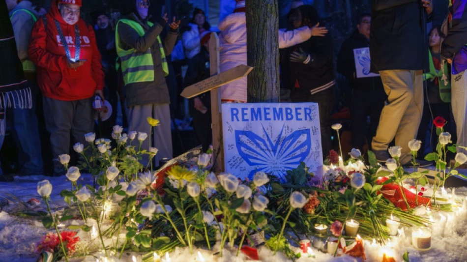 Protestas en Mine&aacute;polis por la muerte de una mujer a manos de un agente migratorio