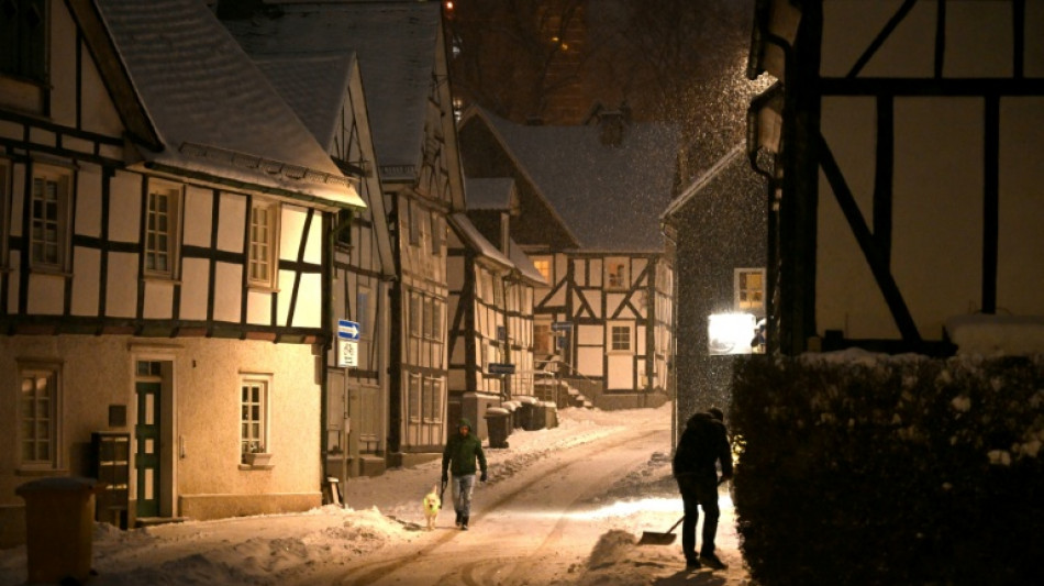 "Enorme Schneemengen": Verkehrsminister Schnieder mahnt zu Vorsicht