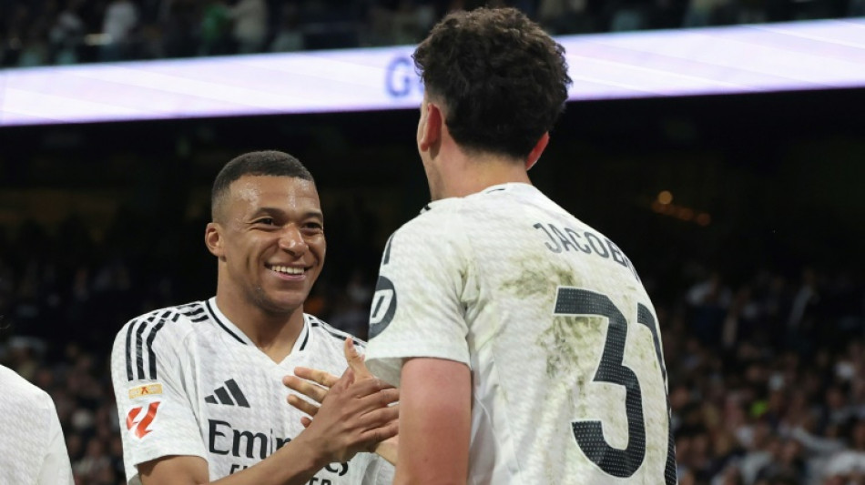 Espagne: le Real Madrid repousse le sacre du Bar&ccedil;a, Mbapp&eacute; encore d&eacute;cisif