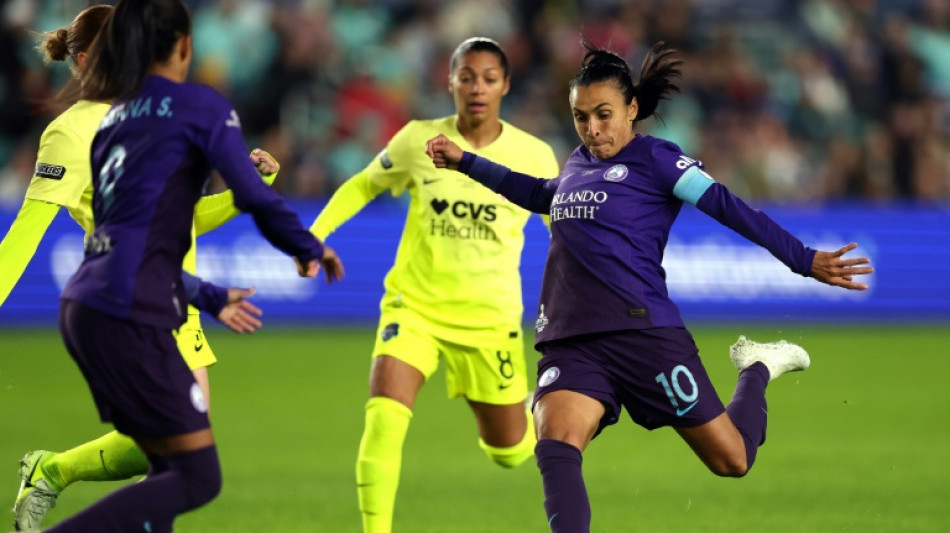 Marta &eacute; campe&atilde; pela 1&ordf; vez da liga americana com o Orlando Pride