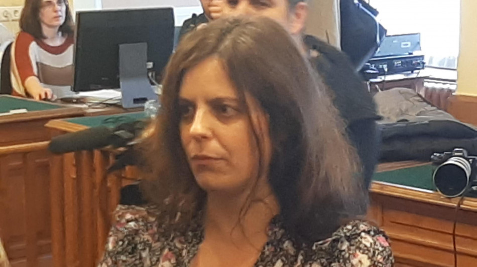 Tajani d&agrave; notizia domiciliari a Salis al question time, applausi