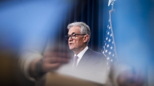 Economisti, la Fed lascer&agrave; i tassi alti pi&ugrave; a lungo delle attese