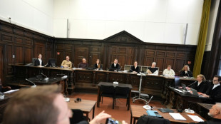 Jovem enfrenta julgamento na Alemanha por manipula&ccedil;&atilde;o s&aacute;dica de adolescentes na internet