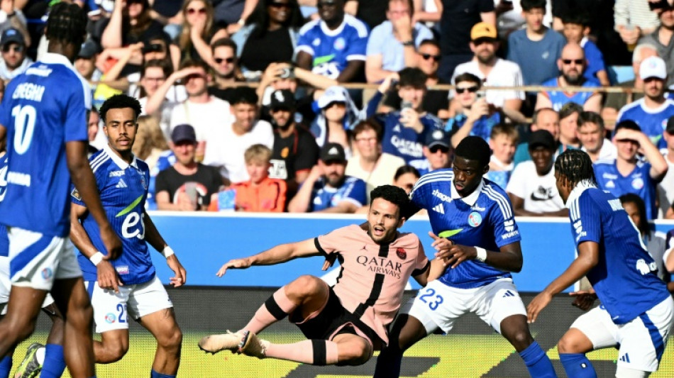 J&aacute; campe&atilde;o, PSG perde para Strasbourg antes do jogo de volta contra Arsenal na Champions