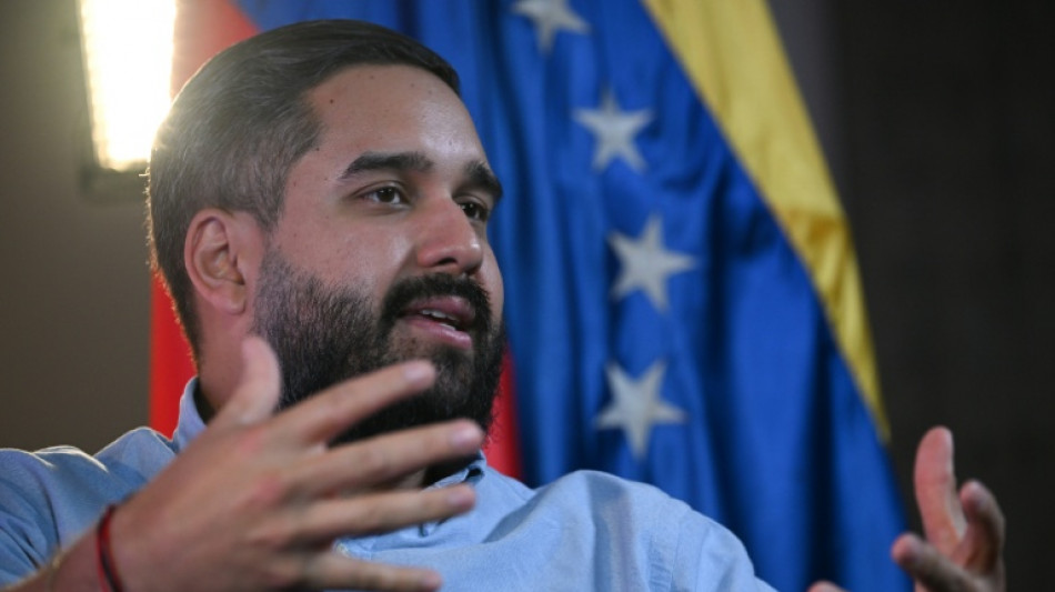 Venezuela avan&ccedil;ar&aacute; 'com san&ccedil;&otilde;es ou sem san&ccedil;&otilde;es', diz filho de Maduro