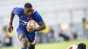 XV de France: Yoan Tanga, un m&eacute;lomane au coeur de la m&ecirc;l&eacute;e