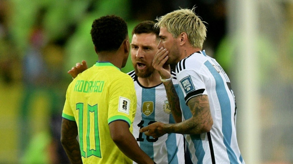 Rodrygo &eacute; v&iacute;tima de ataques racistas ap&oacute;s derrota para a Argentina