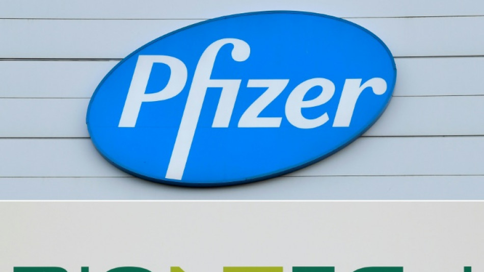Pfizer-BioNTech comienzan ensayos clínicos de su vacuna contra ómicron
