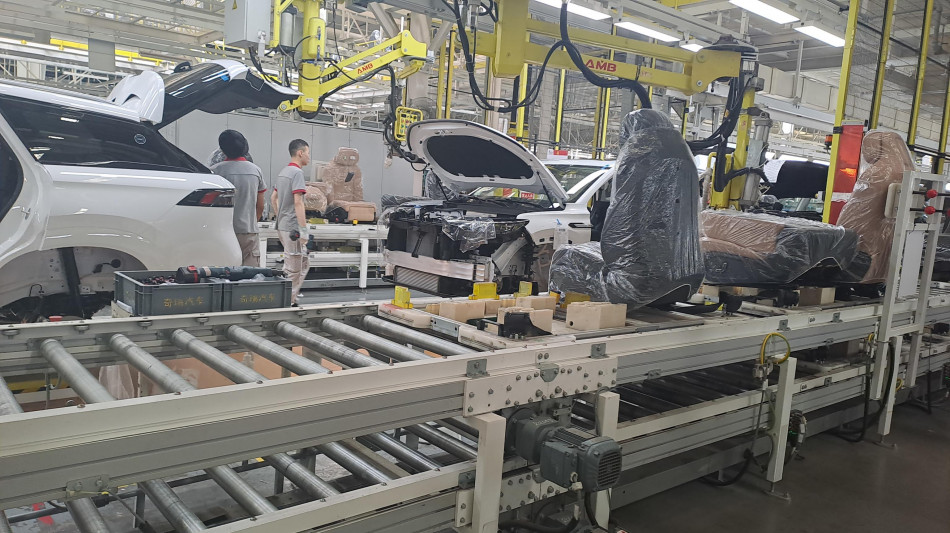 Cina, -1,7% i profitti industriali nei primi 7 mesi del 2025