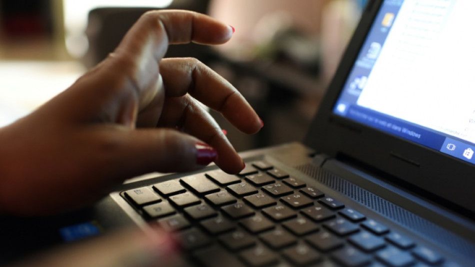 D&eacute;mant&egrave;lement d'un r&eacute;seau de fraude informatique ayant fait 4.000 victimes en France