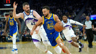 NBA: Curry et Brown font le show, les Spurs perdent sans "Wemby" 