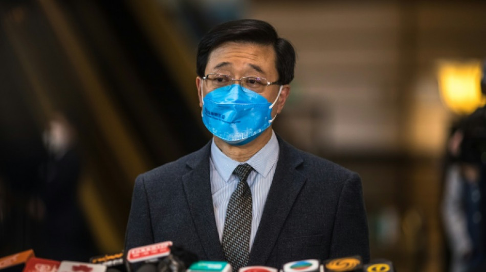 El nuevo líder de Hong Kong promete reactivación sin un plazo para el fin de la política cero covid