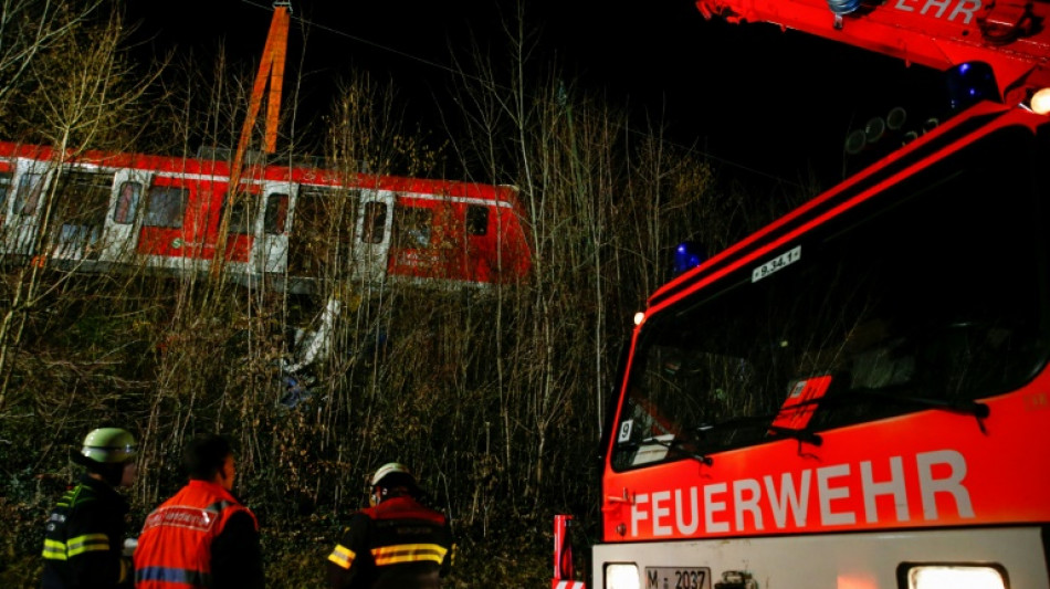 Ein Toter und 14 Verletzte bei Zusammenstoß zweier S-Bahnen bei München