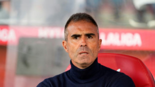 Almer&iacute;a demite t&eacute;cnico Gaizka Garitano e anuncia Pepe Mel