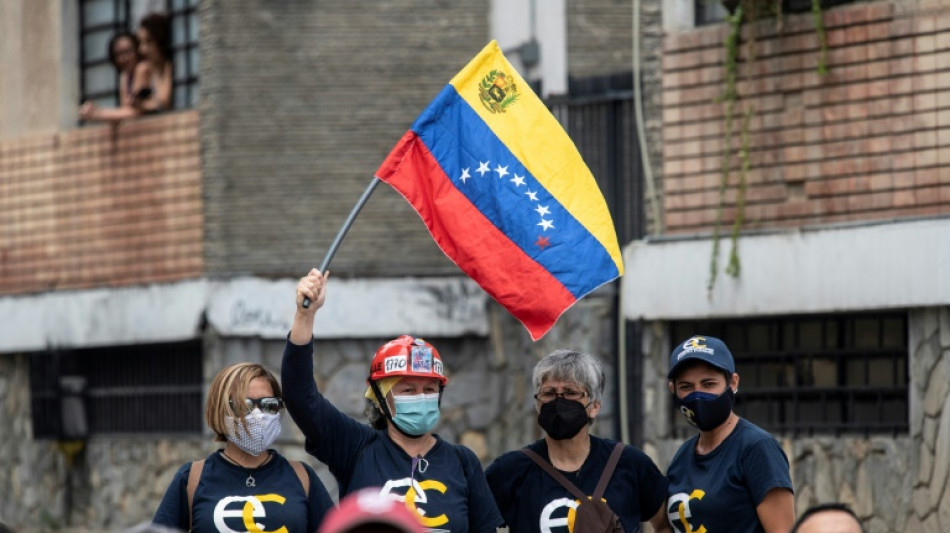 Estados Unidos y 19 países llaman a "restaurar la democracia" en Venezuela
