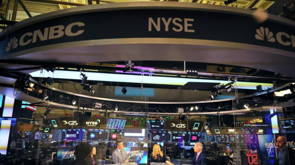 Wall Street surtout dans le rouge apr&egrave;s un indice manufacturier d&eacute;cevant