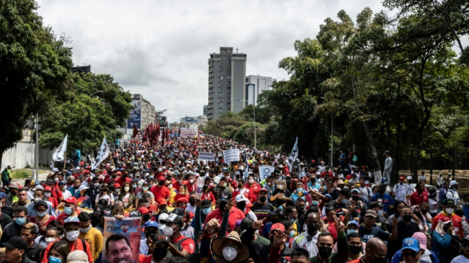 Tausende Venezolaner gehen zur Unterst&uuml;tzung von Maduro auf die Stra&szlig;e