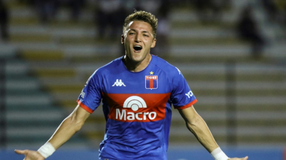 Genoa anuncia contrata&ccedil;&atilde;o do atacante Mateo Retegui