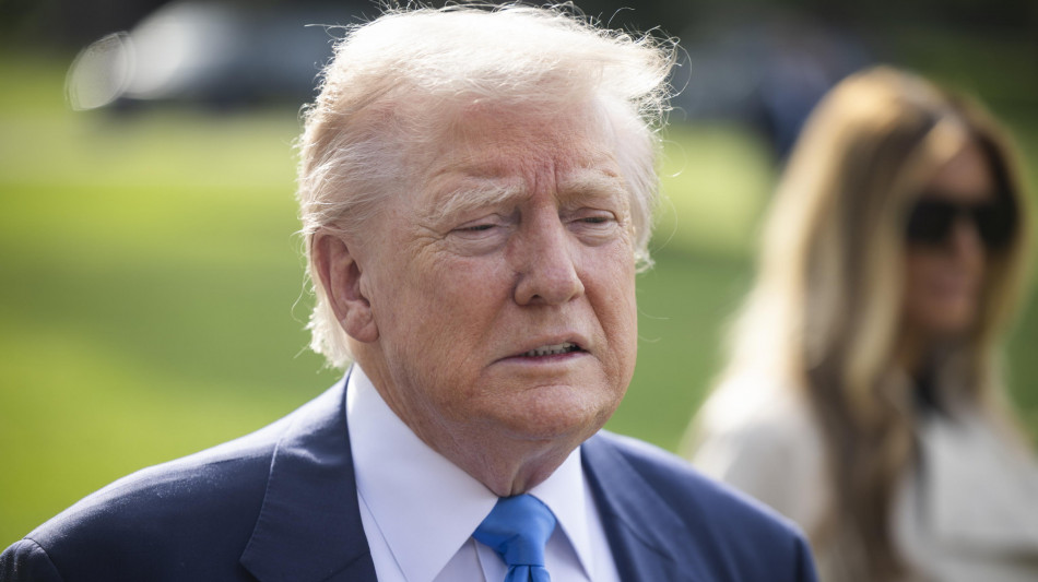 Trump in calo nei sondaggi, solo il 39% lo approva