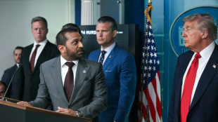 Tres exagentes del FBI acusan al actual director de politizar la agencia