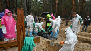 Kiew: 30 der 436 in Isjum exhumierten Leichen weisen Folterspuren auf 
