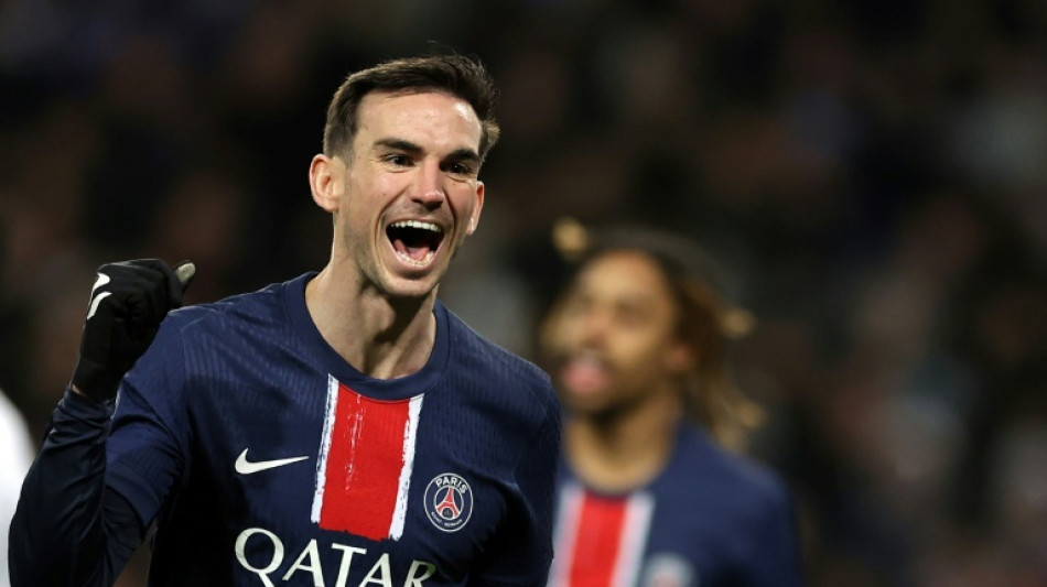 PSG vence Toulouse e segue l&iacute;der isolado; Monaco e Olympique goleiam