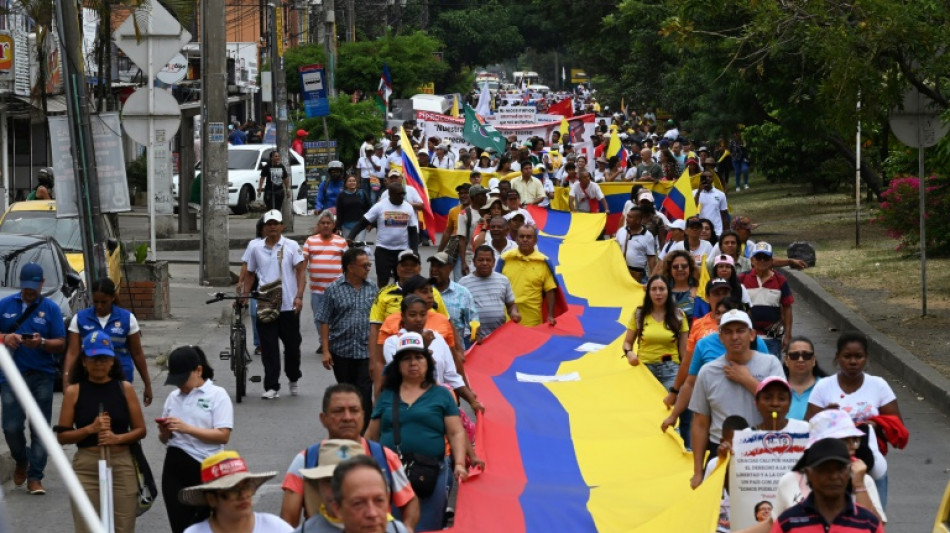 Tausende bei Demonstrationen f&uuml;r geplante Reformen in Kolumbien