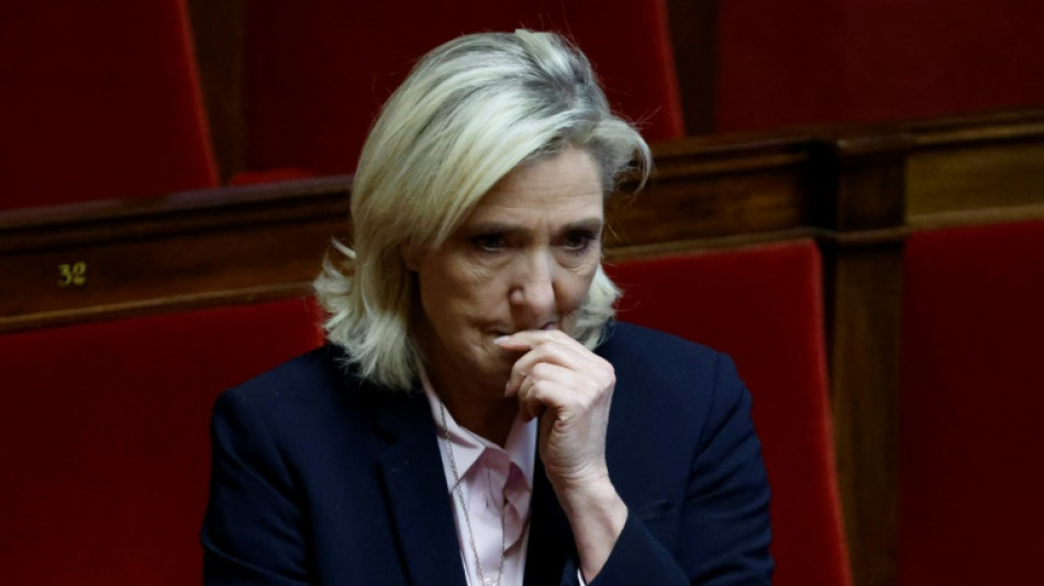Prozess gegen Le Pen wegen Scheinbeschäftigung beginnt Ende März