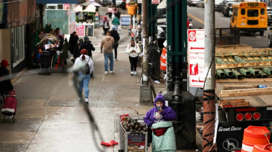 Juiz dos EUA pro&iacute;be que Trump congele fundos de cidades-santu&aacute;rio