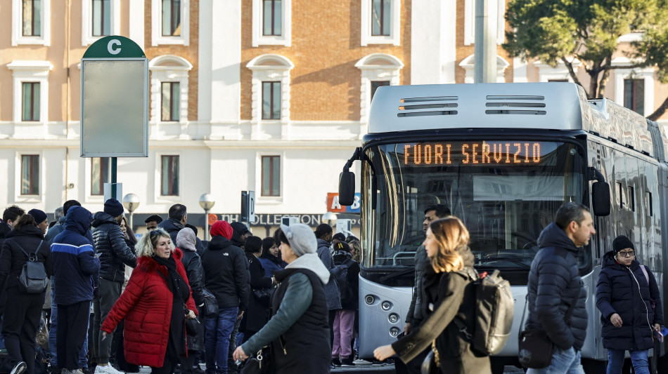 Sciopero di bus e metro, luned&igrave; a rischio disagi