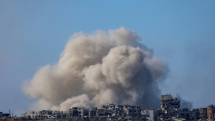 Isra&euml;l lance de nouvelles frappes sur Gaza, appels aux n&eacute;gociations sur les otages