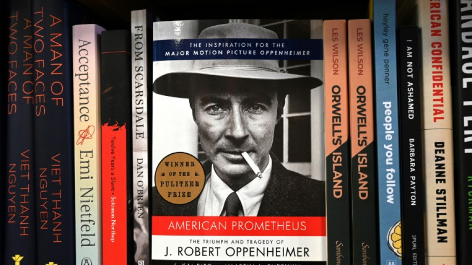 Bi&oacute;grafo 'sortudo' de Oppenheimer torce por vit&oacute;ria no Oscar