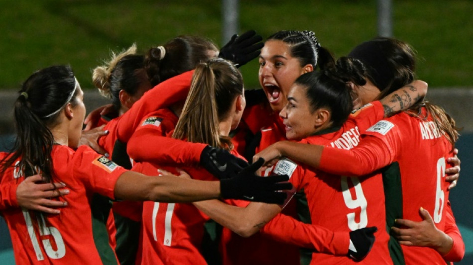 Portugal vence Vietn&atilde; (2-0) e mant&eacute;m chances de ir &agrave;s oitavas na Copa feminina