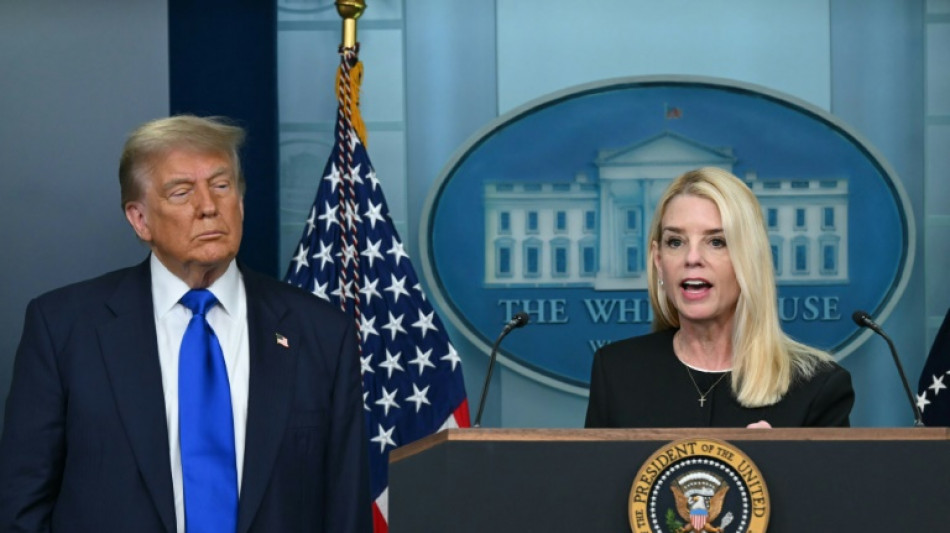 Republicans skittish over Epstein votes close US House early