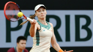 Rybakina avança sem problemas à segunda rodada de Roland Garros