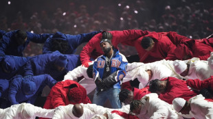 Kendrick Lamar met le hip hop au coeur du Super Bowl et de l'Am&eacute;rique, sans &eacute;pargner Drake
