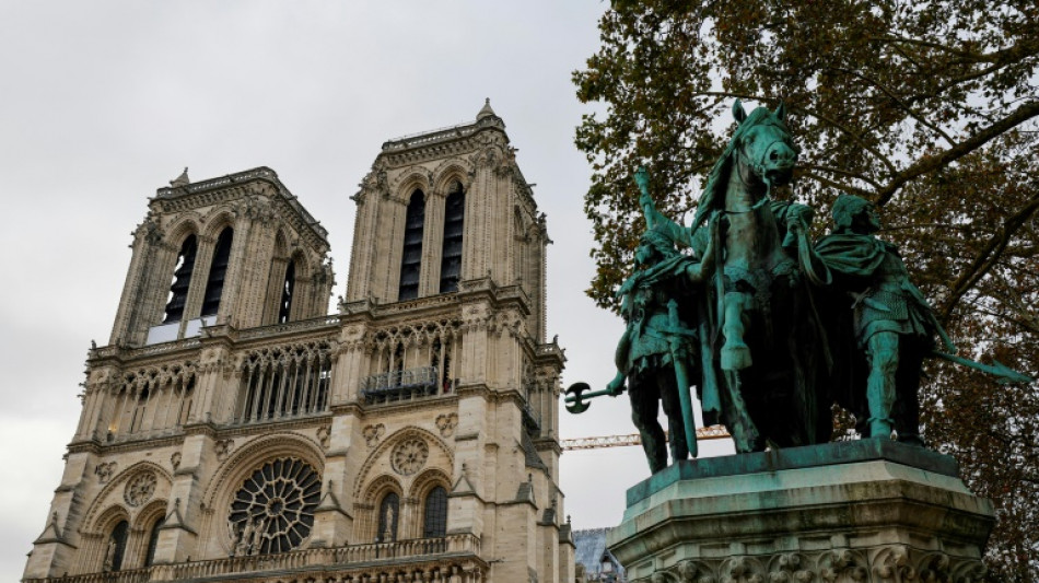 Sinos da Notre Dame tocam pela primeira vez desde o inc&ecirc;ndio de 2019