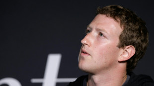 Ausschuss fordert Ende der Bevorzugung von Promis auf Facebook und Instagram