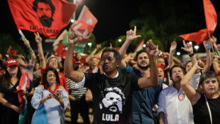 Lula knapp vor Bolsonaro nach weiterer Stimmauszählung - Stichwahl wahrscheinlich