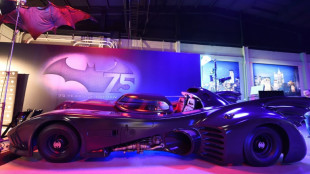 Original-Batmobil aus Kinofilm von 1992 in Deutschland eingetroffen