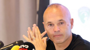 Iniesta diz que Rubiales est&aacute; 'prejudicando a imagem' do futebol espanhol