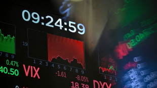 Wall Street ouvre en baisse, plomb&eacute;e par Alphabet, qui d&eacute;croche de plus de 10%